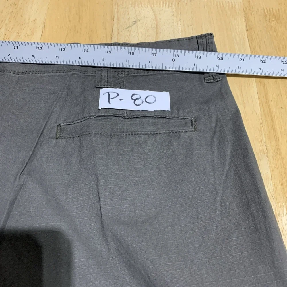 Wrangler Authentics Men's‎ 40x34 Gray Relaxed Stretch Classic Cargo Pants